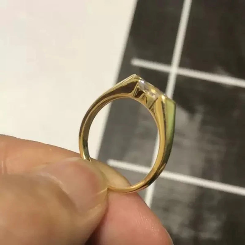 Huitan Smooth Rings for Women High-quality Gold Color Wedding Engagement Promise Rings Anniversary Gift Timeless Style Jewelry