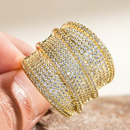 Huitan Full Bling Iced Out Wide Rings for Women Gorgeous Engagement Wedding Party Female Rings Sparkling CZ New Fashion Jewelry
