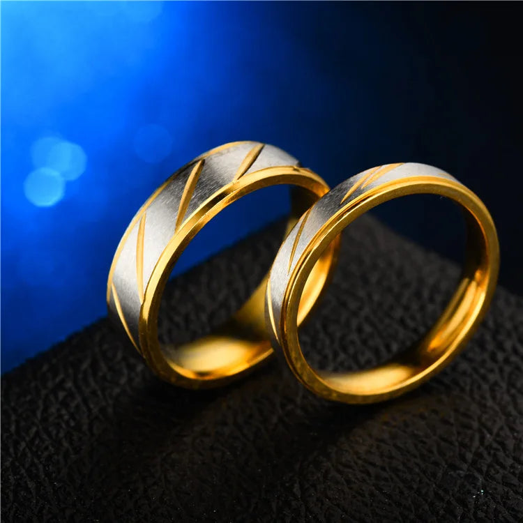 UAGE Titanium Steel Couple Rings Gold Wave Pattern Wedding Infinity Ring Men and Women Engagement Jewelry Gifts