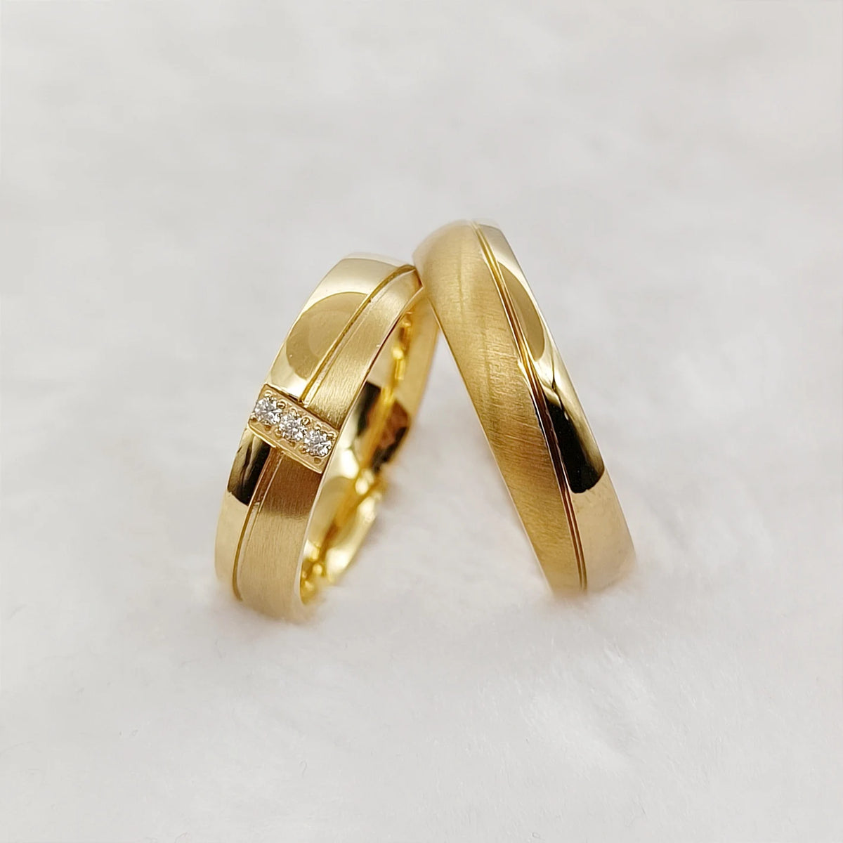 2pcs 18k Gold Plated Wedding Rings Set for Couples Europe Stardand Surgical Stainless Steel Fashion Jewelry Lovers Alliance