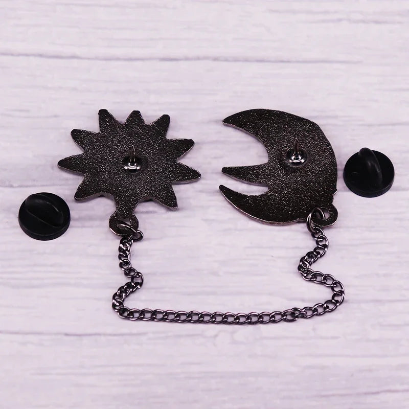 Anime Soul Eater The Sun N Moon Brooch Pins Chain Badge Backpack Decoration Nights of Halloween Jewelry Accessories