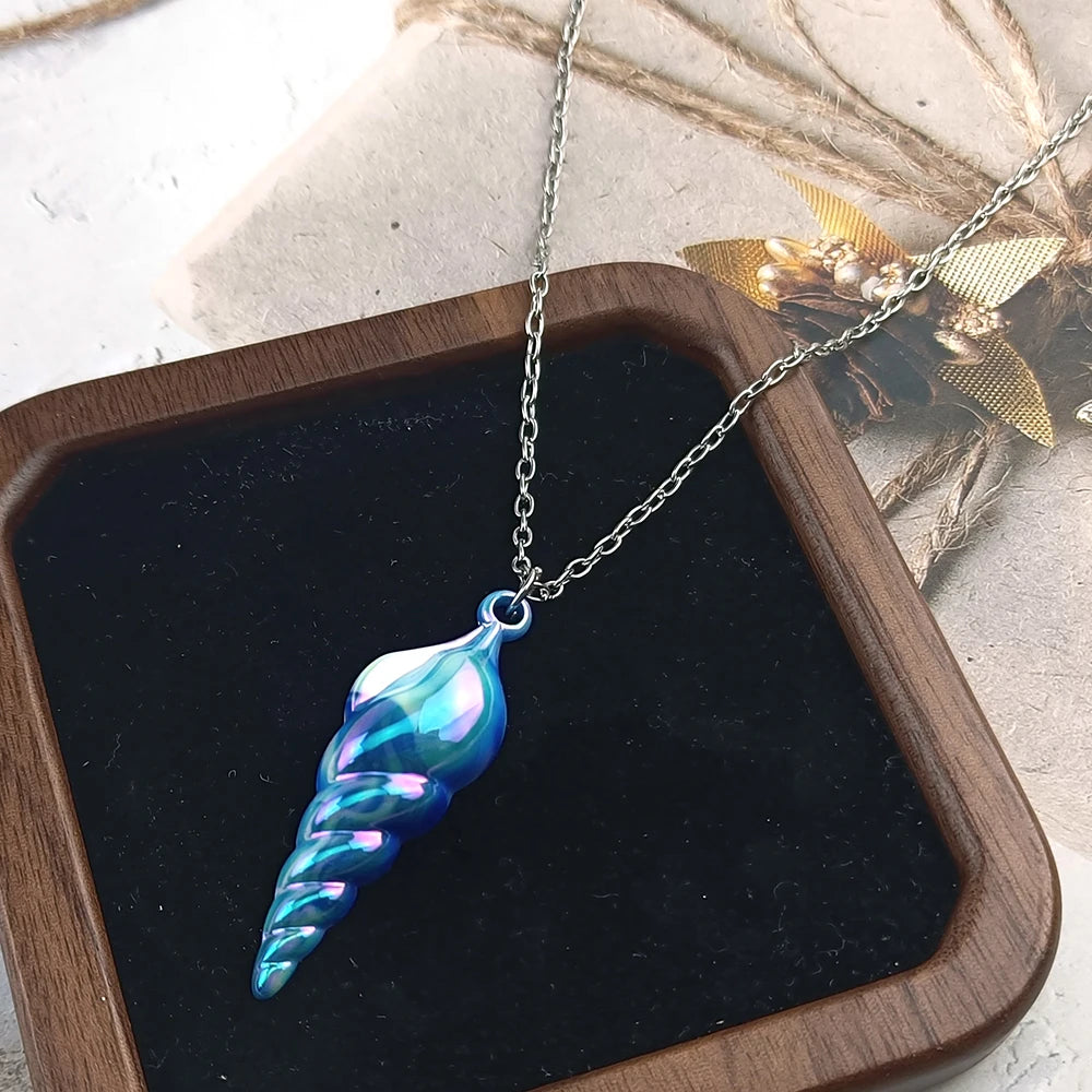 Stardew Valley Mermaid's Pendant Cosplay Necklace Blue Screw Pendant Choker Fashion Collarbone Chain Accessories