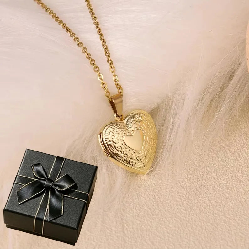 Customized 1/2 Photo Heart Locket Pendant Necklace, Fashion Women Necklace Personalized Souvenir Gifts, Mother's Day Idea Gifts