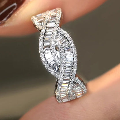 Huitan Twisty Design Women Rings Inlaid Bright Cubic Zirconia For Wedding Party Engagement Delicate Elegant Accessories Jewelry