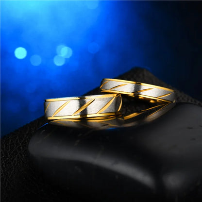 UAGE Titanium Steel Couple Rings Gold Wave Pattern Wedding Infinity Ring Men and Women Engagement Jewelry Gifts