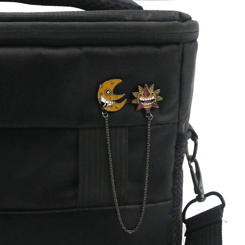 Anime Soul Eater Sun and Moon Broochs Pin Cartoon Enamel Metal Clothes Bag Coats Lapel Badge Pin Anime Lovers Accessories
