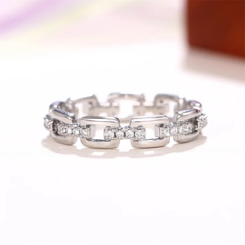 Huitan Classic Linked Designed Rings for Men/Women Wedding Bands Accessories with CZ Silver Color Couple Rings Eternity Jewelry