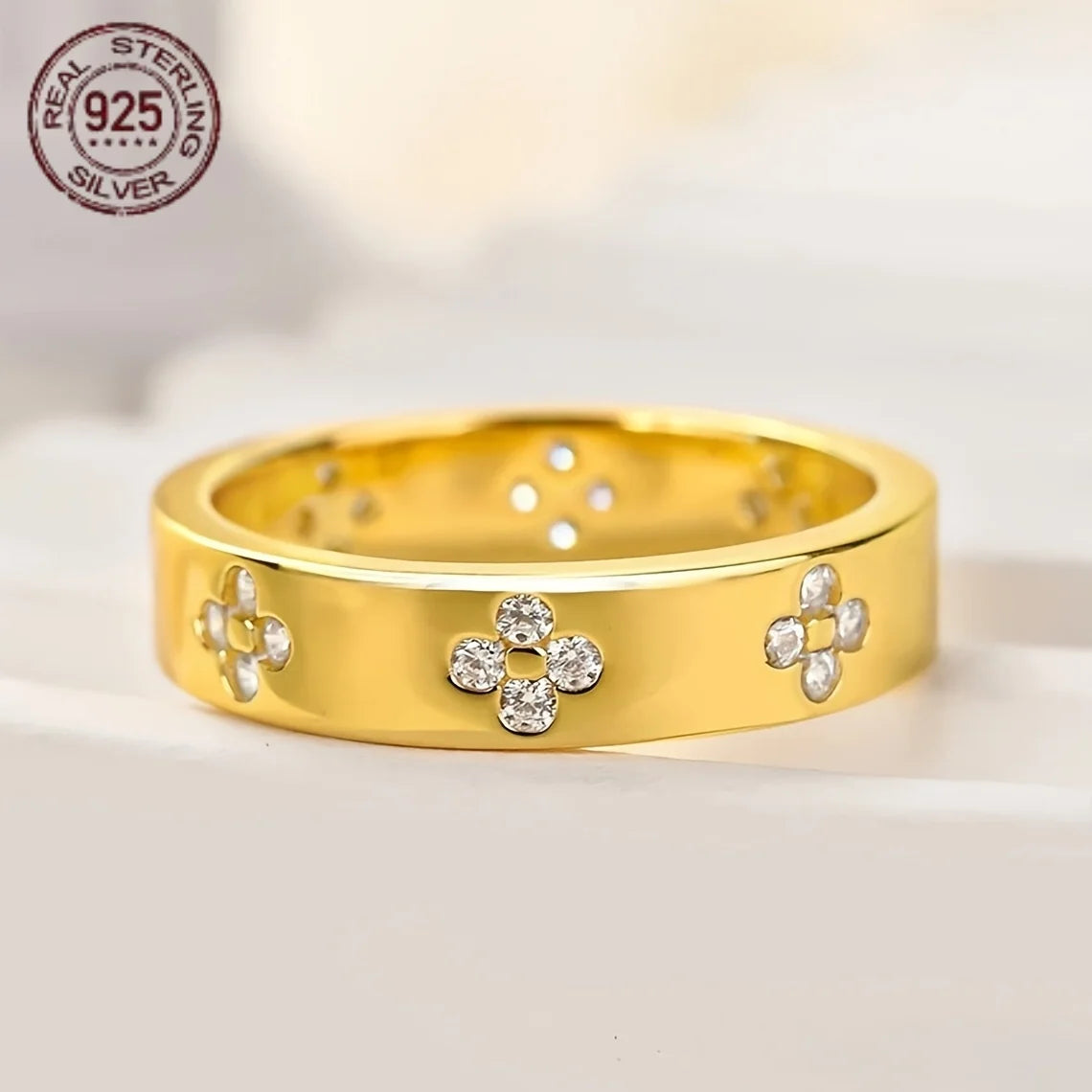 Luxury 925 Sterling Four Leaf Clover Rings For Women 18K Gold Plated AAAAA Zircon Thin Wedding Band Ring Banquet Jewelry Gifts